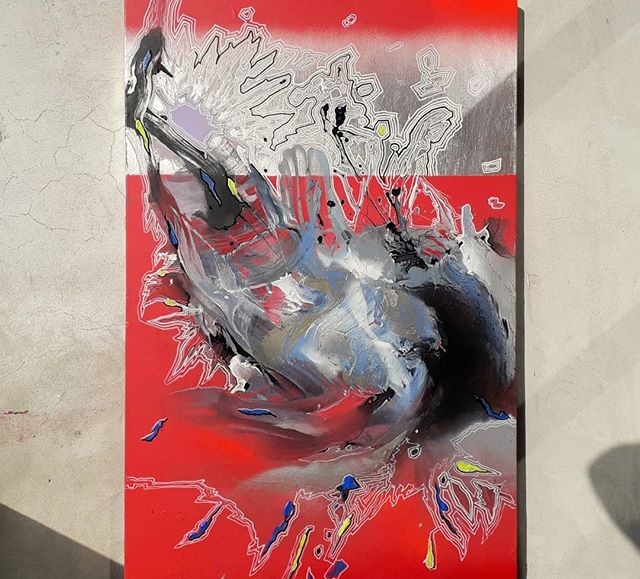 silver and red nr.5 