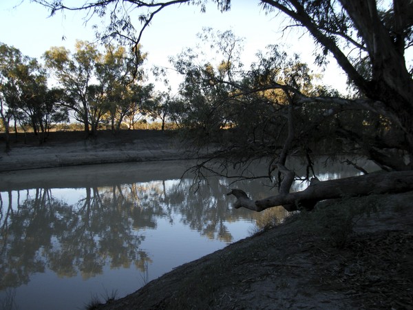 Twilight, Darling River