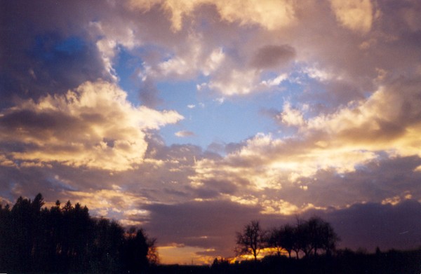 Clouds (Oblaki)
