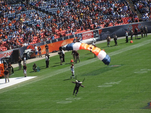 Broncos Skydiver