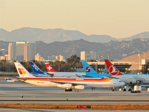 Iberia A340 at LAX