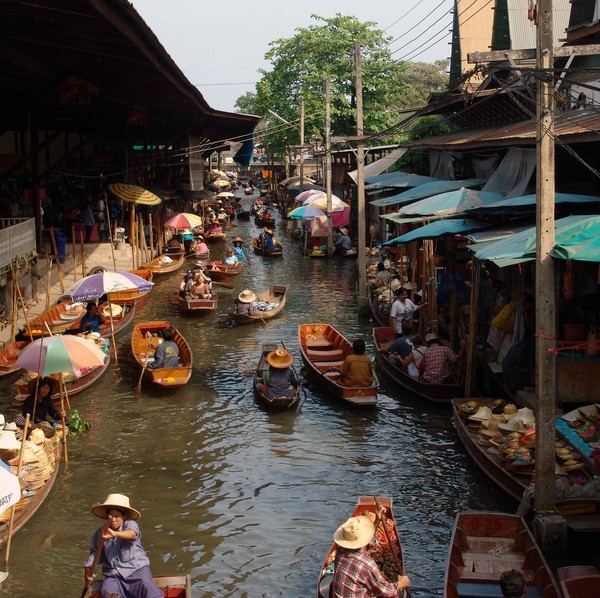 Floating Market