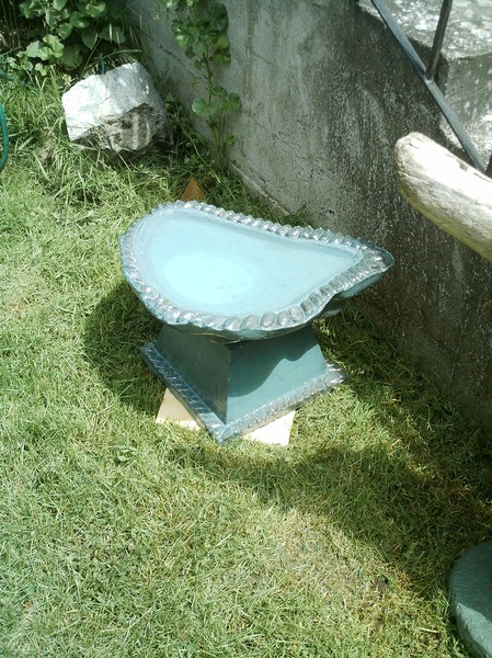 cement bronzed bird bath