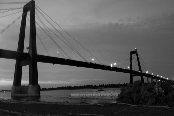 Spanning the Mississppi