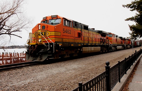 WAYZATA TRAIN