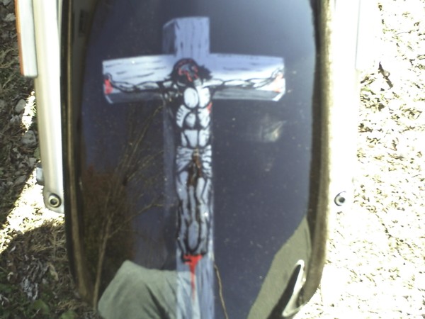 jesus on cross(front fender)