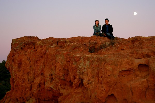 Togetherness under the Moon