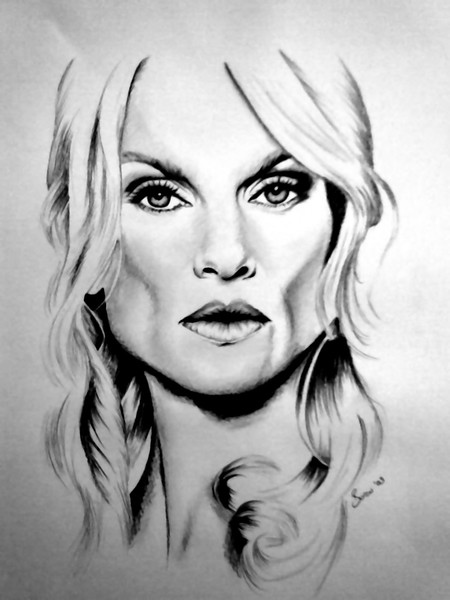 Nicollette Sheridan