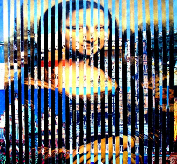 Mona traveling