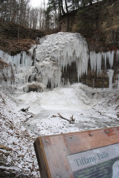 A frozen Tiff Falls 