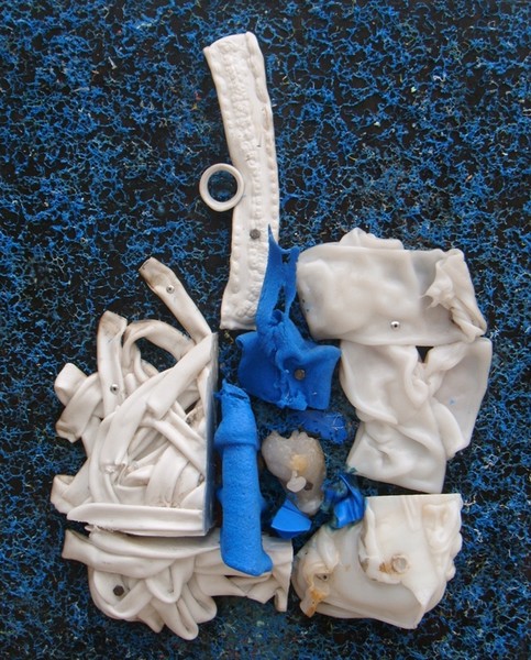 OFF-SHORE I (2011)