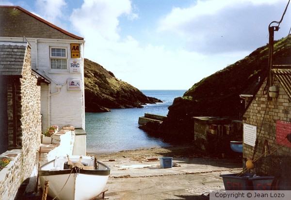 Seaside Hotel  Boat Launch