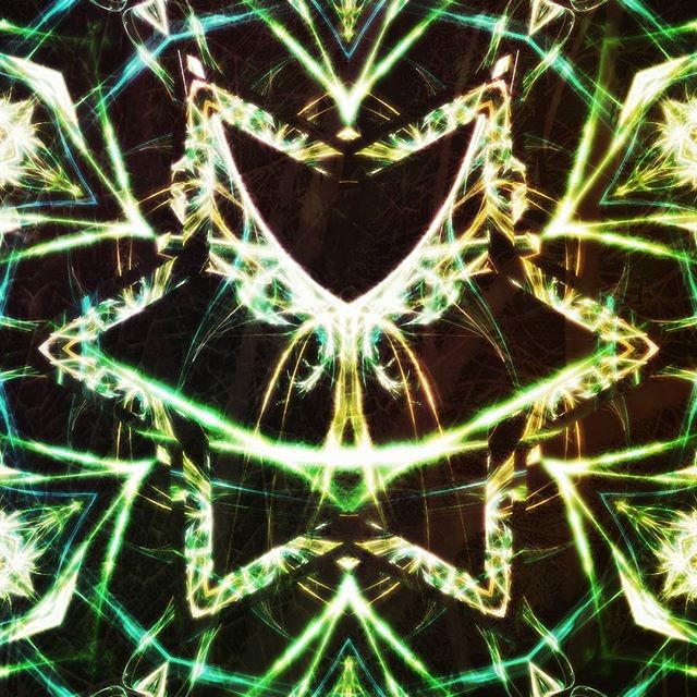 Yggdrasil starred
·
·
·
#art #digitalart #digital #artist #illustration #digitalpainting #digitaldra