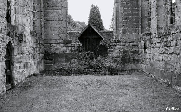 CASTLE CHAPEL REMAINS