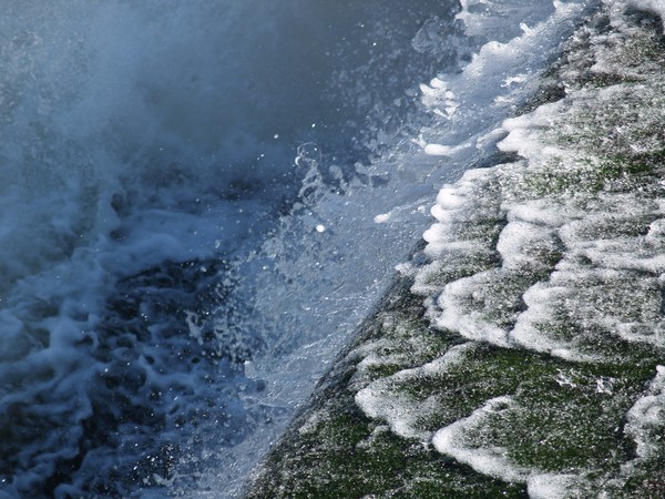 Dam overflow