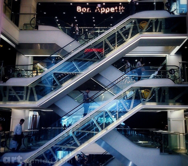 Shuimen Market elevator