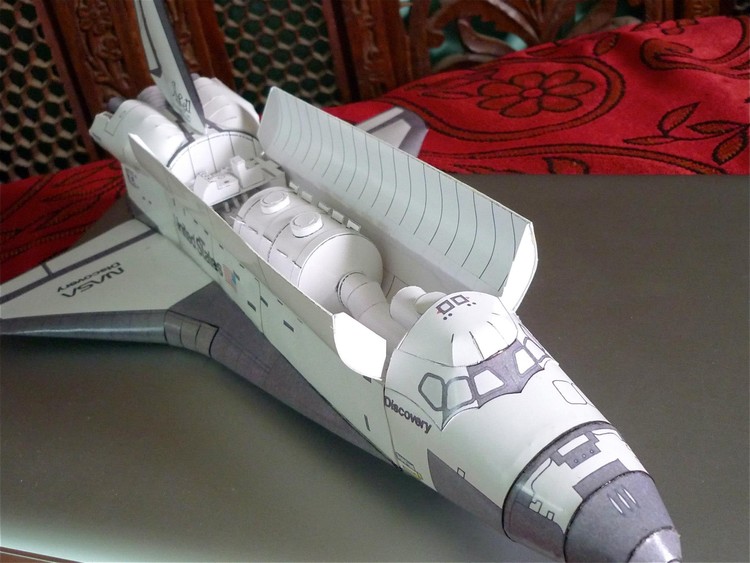 Paper Model of Discovery Space Shuttle by Atamjeet Singh Bawa