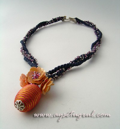 Flower Necklace 