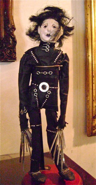EDWARD SCISSORHANDS PUPPET