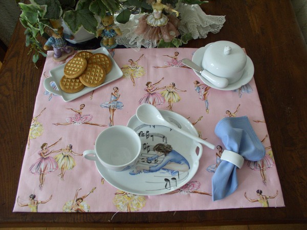 Hand painted tea cup with ballerina