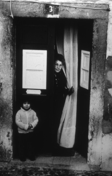 Portugese peasant mother and child
