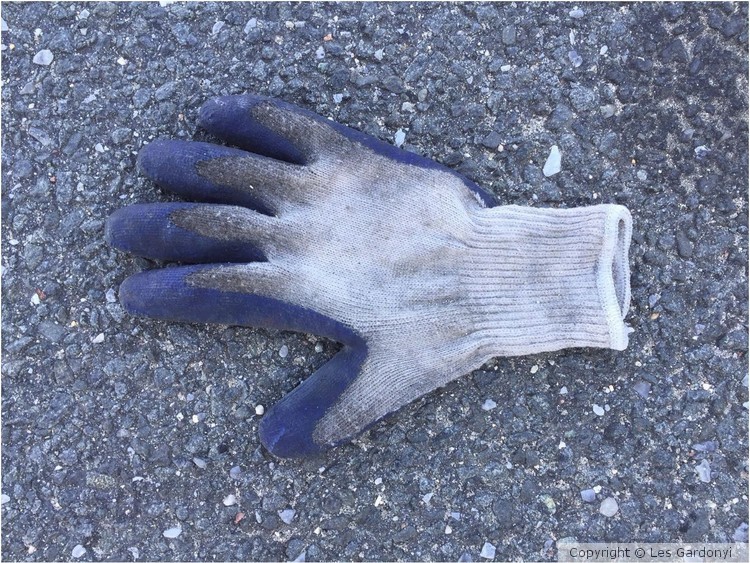 Lost frosty blue Glove