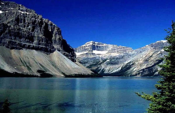 Bow Lake
