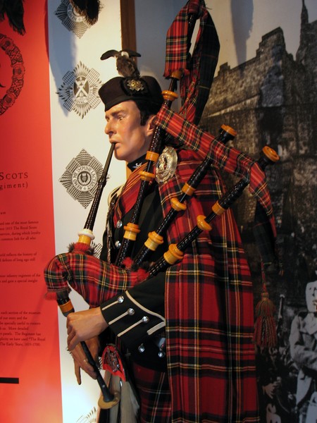 scotish soldier with bag pipes