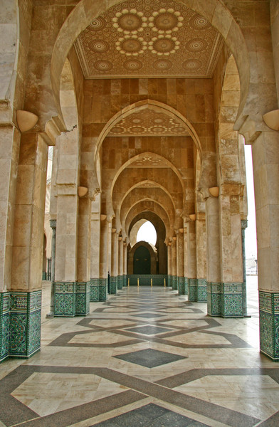 Gallery in perspective