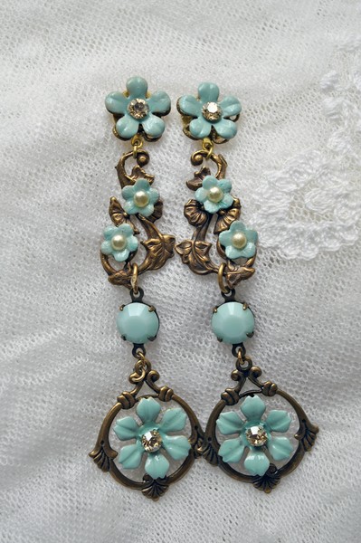seafoam duck-egg blue garland very long earrings