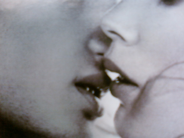 CoolKisses