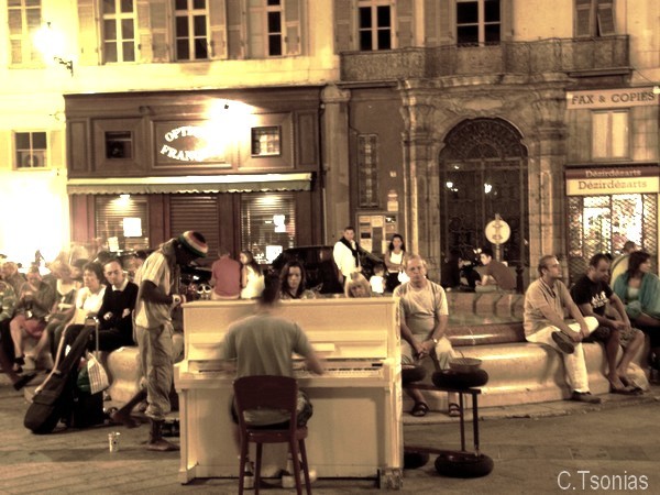 The moment time of music pleasure