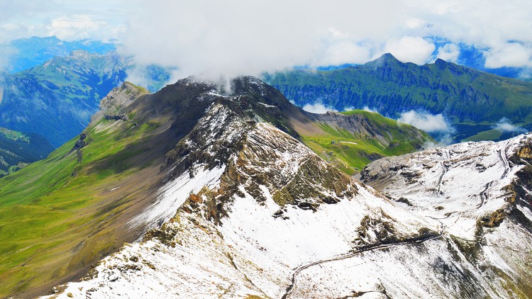 Mountain paths in the Swiss alps 