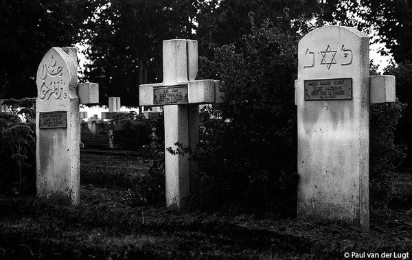 Death recognize no religion