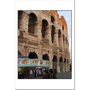 Coliseum Hotdoggin'