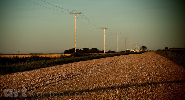 COUNTRY ROAD
