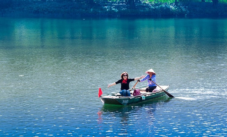 Excitement on the Lagoon