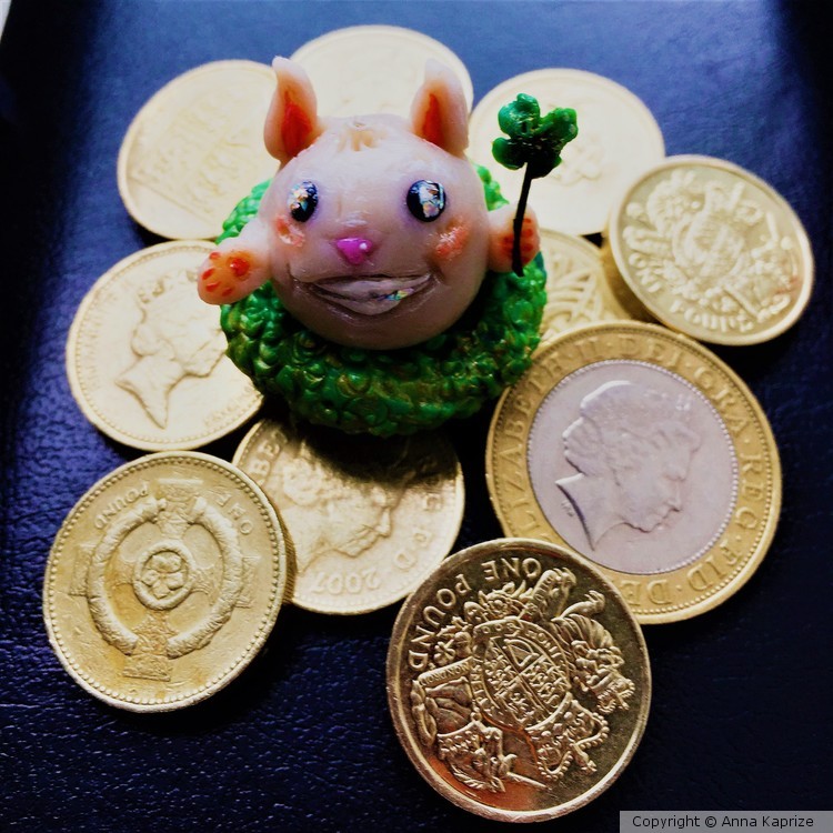 “Good Luck” happy hamster souvenir 