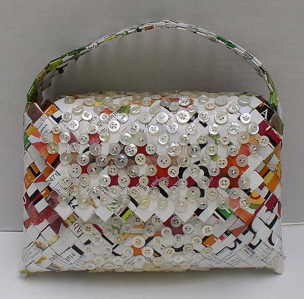 Snow, The Dogfood Purse