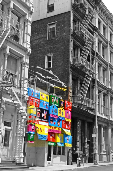 COLOURS OF A SOHO STREET