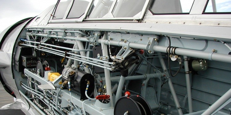 Plane Guts