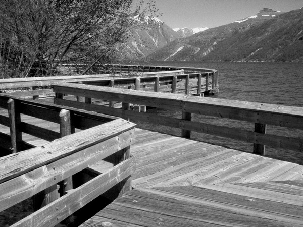 Walking along Coldwater Lake 4