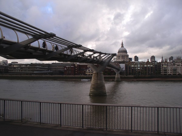 Millenium Bridge