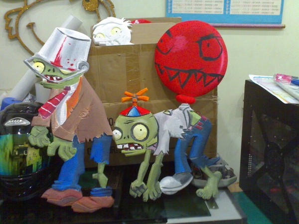 Plants Vs Zombies