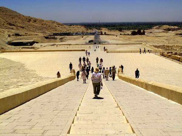 Valley of the Queens 4135