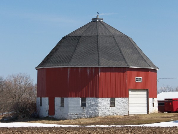 Red Round Barn...