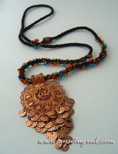 Casual Wear Necklace it is also authentic