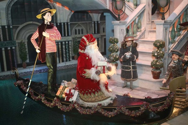 Santa in Italy