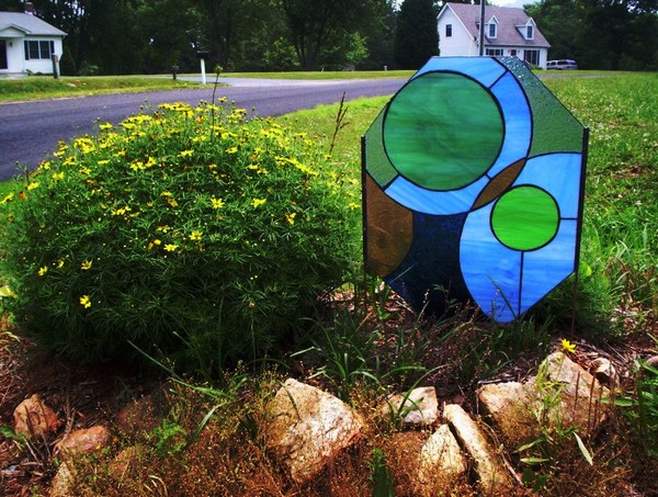 Homage to Absinthe - Stained Glass Garden Sculptur