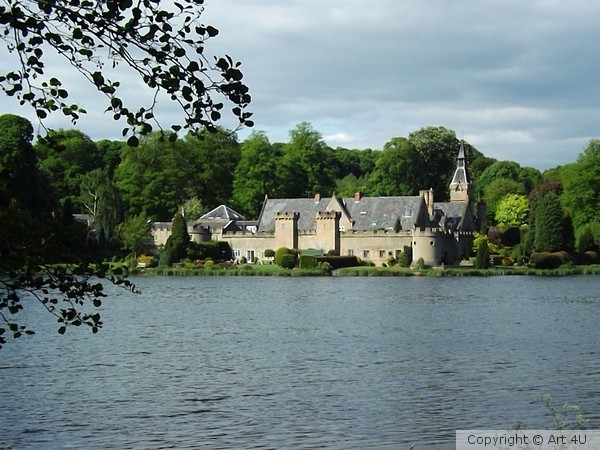 Newstead.Abbey.Grounds.3